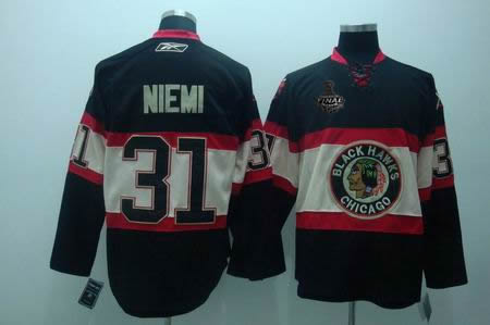 Chicago Blackhawks 2010 Stanley Cup jerseys-032